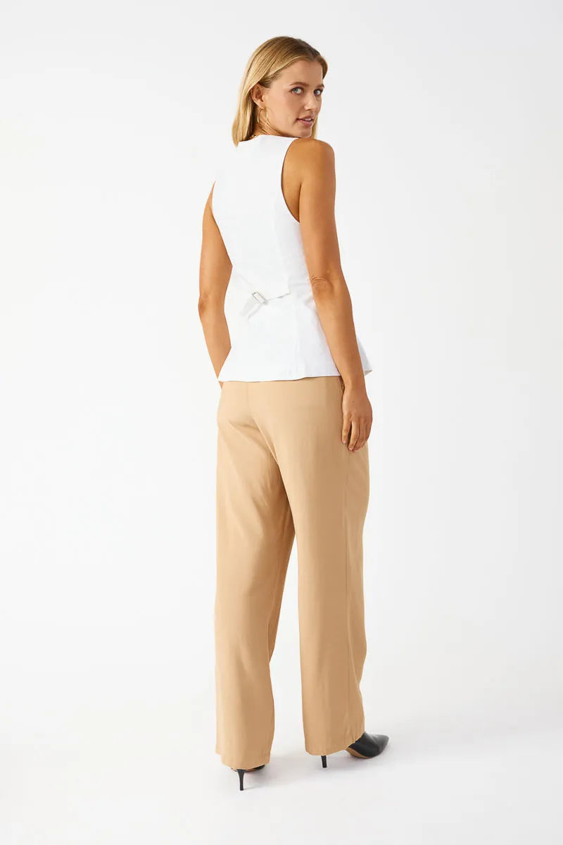 Stylish white vest for layering. Gold buttons. Gold Details. 